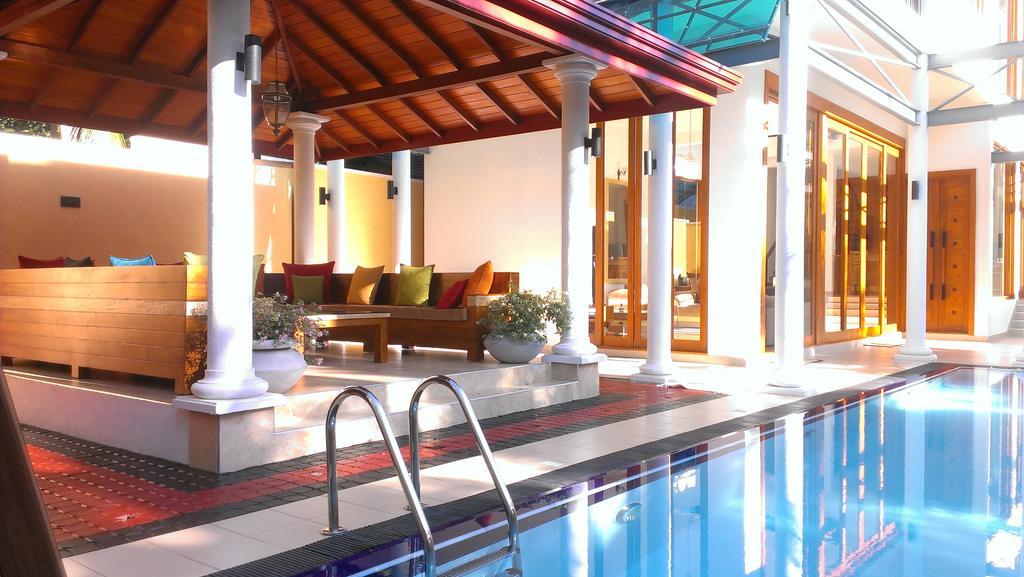 White Palace Hotel Gampaha Luaran gambar