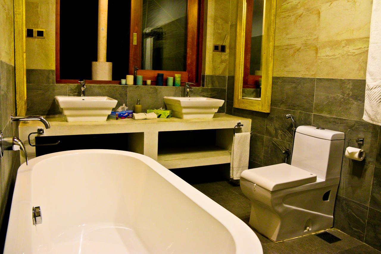 White Palace Hotel Gampaha Luaran gambar